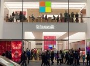 Microsoft предложила Apple помириться и обняться