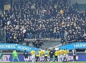 Трибуна не витримала радості фанатів