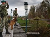 Украинские пограничники "отобрали" у контрабандистов сигареты