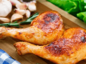 Нежные и сочные куриные окорочка на мангале
