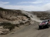 Леб выиграл 4-й этап "Дакара-2018" в классе внедорожников