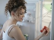 Как избавиться от неприятного запаха в холодильнике - лайфхак