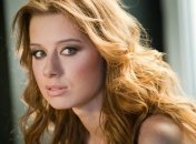 Почему Юлия Савичева изменила место свадьбы?