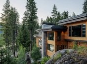 Королевская роскошь: шикарный дом на утесе у озера (Фото)