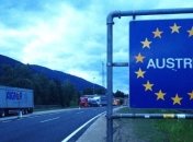 Австрія відкрила кордони з трьома країнами