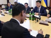 Гройсман обсудил с руководством Posco Daewoo производство электрокаров