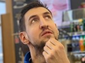 Волейболист не поместился в ванную комнату в Олимпийской деревне (фото)