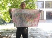 Суд в Крыму не захотел отпускать 76-летнего активиста из-под ареста