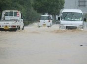 Десятки тысяч эвакуированных, 14 погибших: сильные дожди обрушились на юг Японии (Видео)