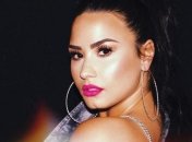 У Деми Ловато в планах сыграть свадьбу после окончания лечения 