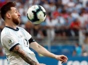 Роналдиньо поздравил Месси с днем рождения