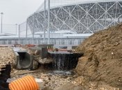 В России стадион за 16 миллиардов рублей размыло дождем: фото