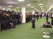 Порошенко в прямом эфире сдал анализы перед дебатами с Зеленским