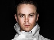 "Ловлю твою вібрацію": Артем Пивоваров выпустил украиноязычную версию трека "Дежавю" (Видео)