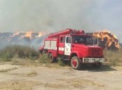 Масштабный пожар в Харьковской области тушили два самолета 