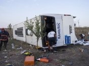 В Турции перевернулся пассажирский автобус, есть погибшие 