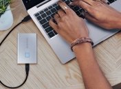 Samsung представила быстрый и безопасный SSD T7 Touch, скоростью 1050 Мб/с (Фото, Видео)
