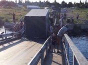 В Николаевской области перегруженные фуры потопили мост 