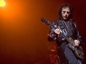 Gibson выбрал лучших хеви-металлических гитаристов