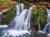 Трагедия во время школьной экскурсии: во Львовской области у водопада погиб ребенок (фото)