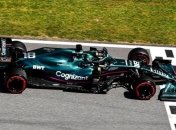 Пилот Формулы-1 показал средний палец российскому сопернику прямо во время гонки (видео)