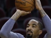 Защитник "Кливленда" не сдержал эмоций на пресс-конференции (Видео)