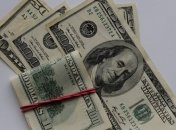 Межбанк закрылся долларом по 12,00