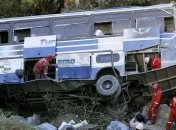 В Боливии автобус упал в пропасть: погибли 12 человек