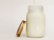 Чому не можна пити кефір на ніч?