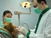 Нелегалов в Испании заставят платить €711 за медобслуживание