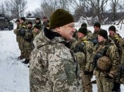 Порошенко записал поздравление ВСУ в зоне АТО (Видео)