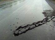 Москаль пожаловался на тракториста, который повредил плугом новую дорогу