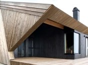 Лаконичный норвежский домик с "капюшоном" (Фото)