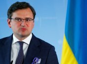 "Продовжують прибувати": міністр розповів, скільки російських військових буде на кордоні України через тиждень (відео)