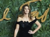 "Женщины всегда красивы": Синди Кроуфорд про откровенные фотосессии