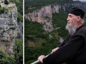 Одиночество на высоте: жизнь грузинского монаха на Кацхийском Столпе (Фото)