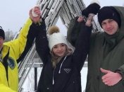 За парой, связанной на три месяца цепью, теперь можно следить онлайн: профиль в Инстаграме