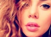 Анна Седокова поздравила поклонников с наступающими праздниками