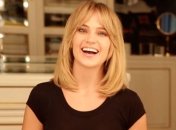 Глюкоза удивила поклонников роскошным платьем