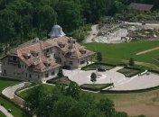 Полиция охраняет спокойствие Шумахера от журналистов