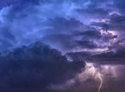 Прогноз погоди: У Києві завтра очікують грози та шквальний вітер