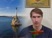 "Севастополь - це Україна": путіністи змусили вибачатися юного кримчанина, який штовхнув меморіал пригожину