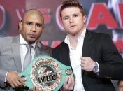 Чемпион мира в среднем весе по версии WBC лишен своего титула