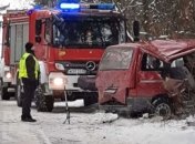В Польше автобус с украинцами влетел в дерево: известно о пяти пострадавших (фото)