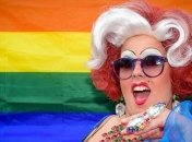 В Лондоне прошел масштабный в истории города гей-парад (Фото) 