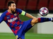 Месси отказался пожать руку Чакыру, который не засчитал гол аргентинца (Видео)