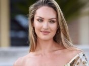 Супермодель Victoria's Secret Кэндис Сванепул опубликовала очаровательное фото с детьми