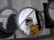 Вакцина против вируса Эбола успешно испытана на людях