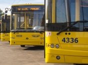 Лимит пассажиров: В Киеве задерживается движение общественного транспорта