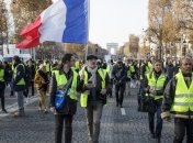 Французские "желтые жилеты" готовятся к акциям протеста